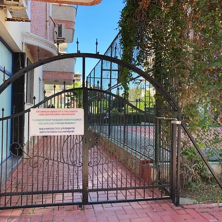 Toros 5 Apartments 2+1, European Residential * 알란야